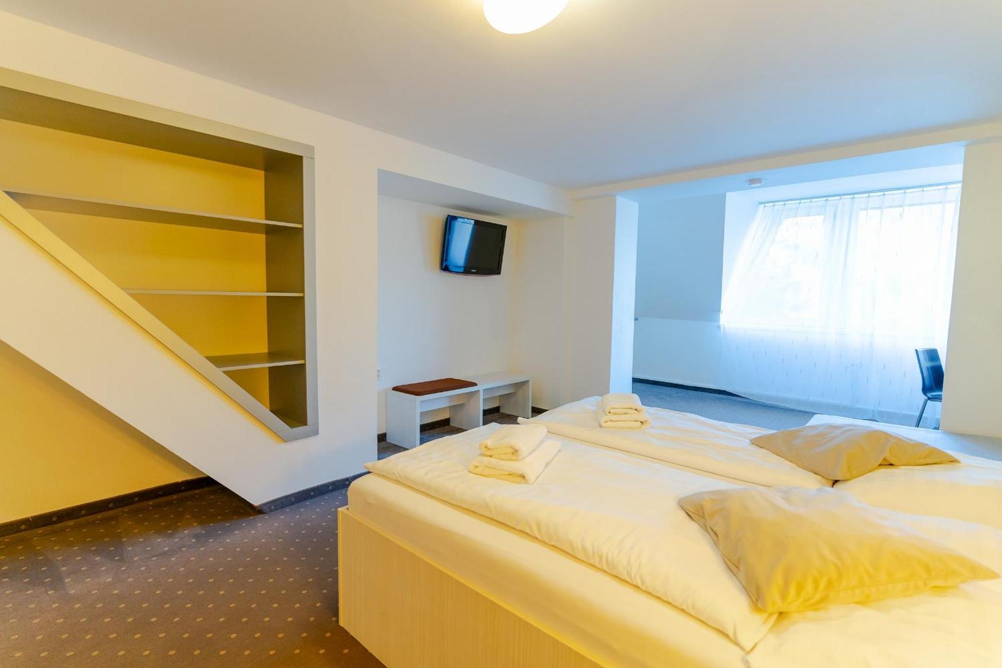 Hotel Ostredok Деменівська Долина Екстер'єр фото