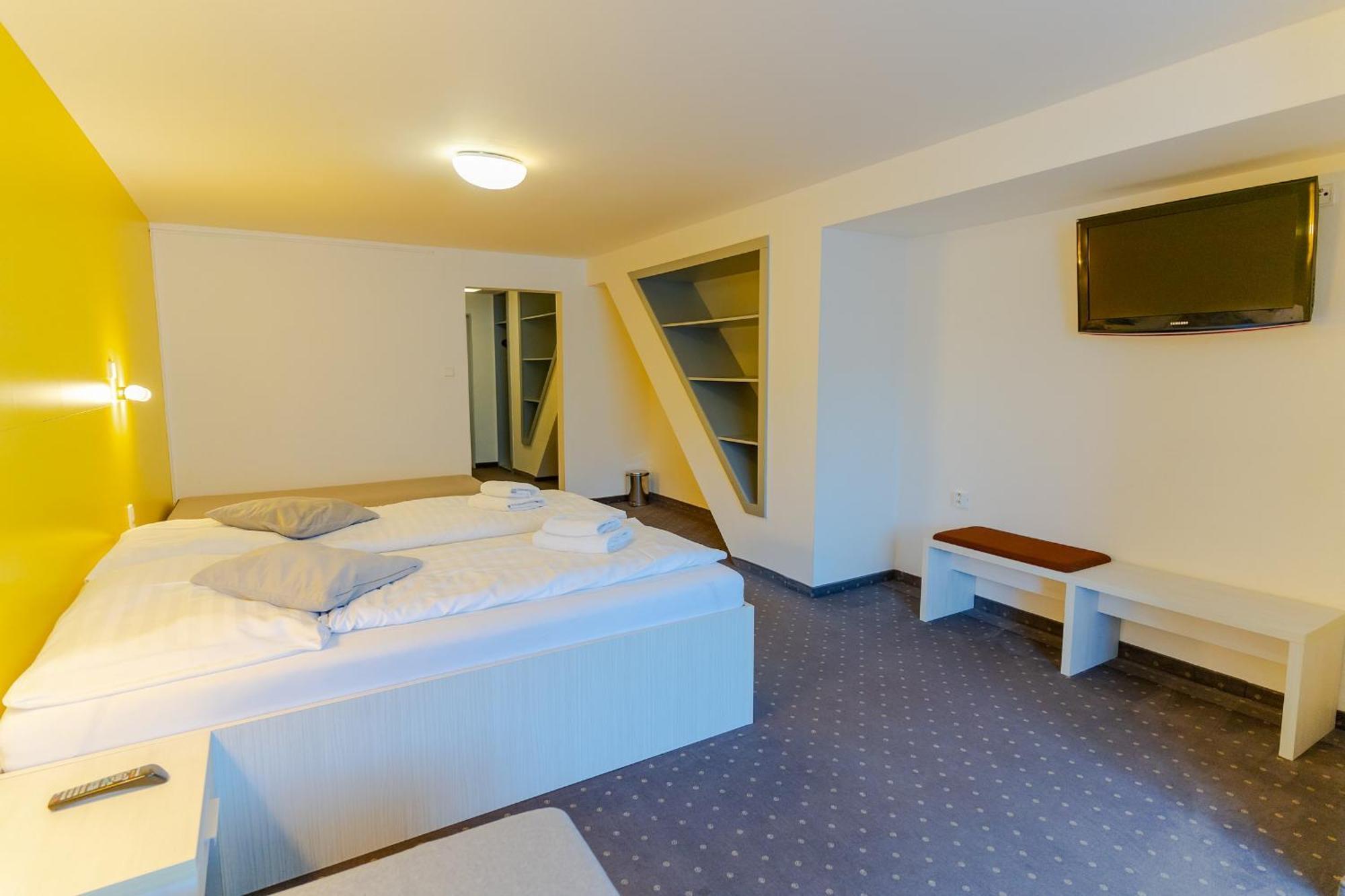 Hotel Ostredok Деменівська Долина Екстер'єр фото